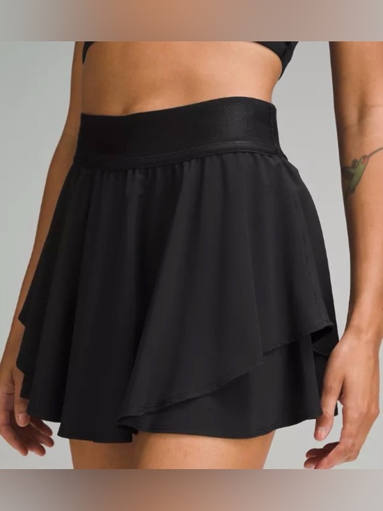 lululemon athletica Dresses & Skirts - lululemon athletica Women's Black court rival high rise Skirt Sz 4